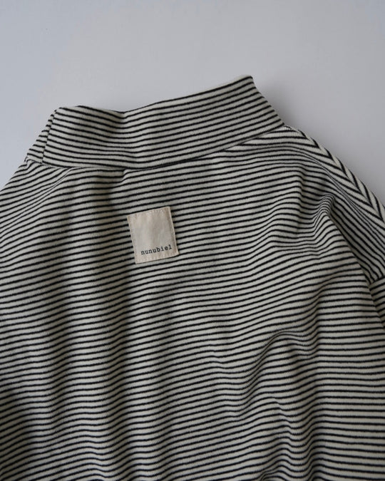 [nunu biel]ボーダー裏起毛モックネック