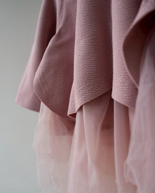 チュールレイヤーラペルトップス