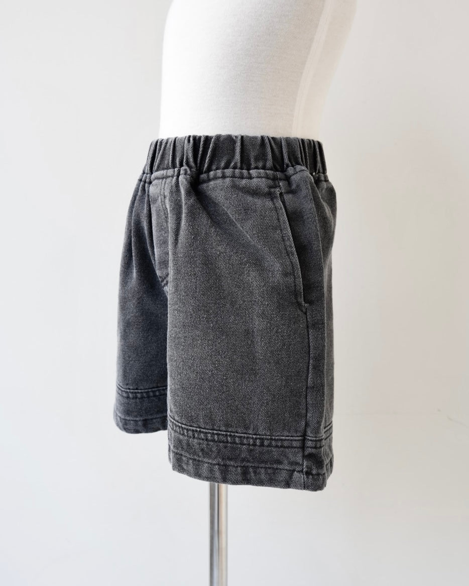 hem addショートデニムパンツ