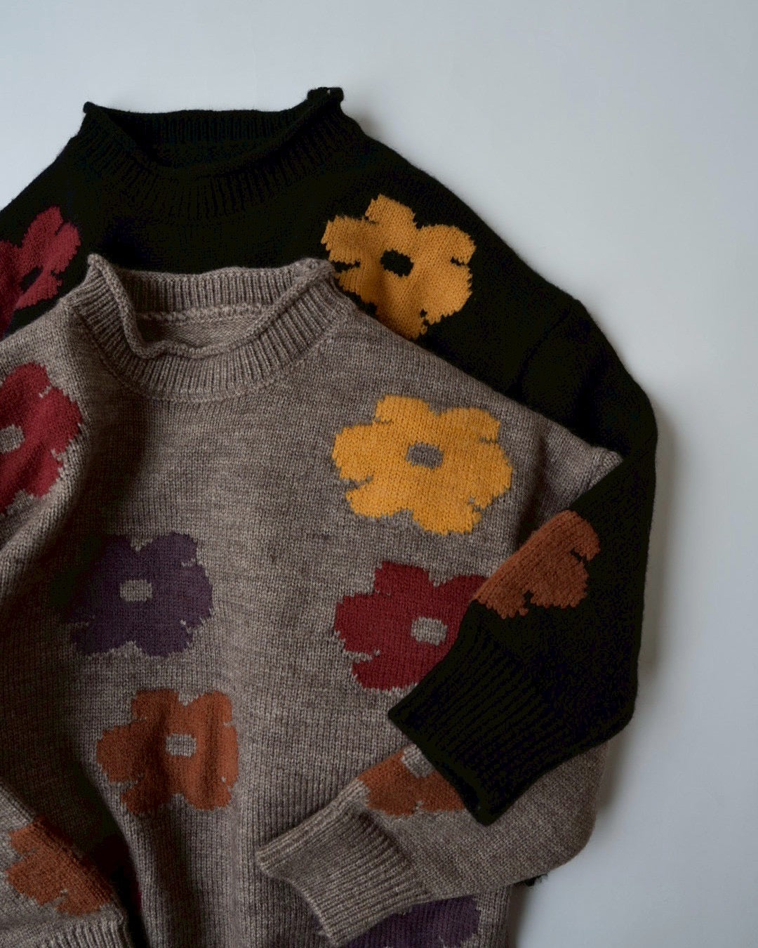 フラワージャガードニット