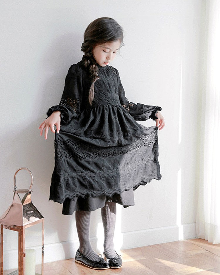 カットワークワンピース