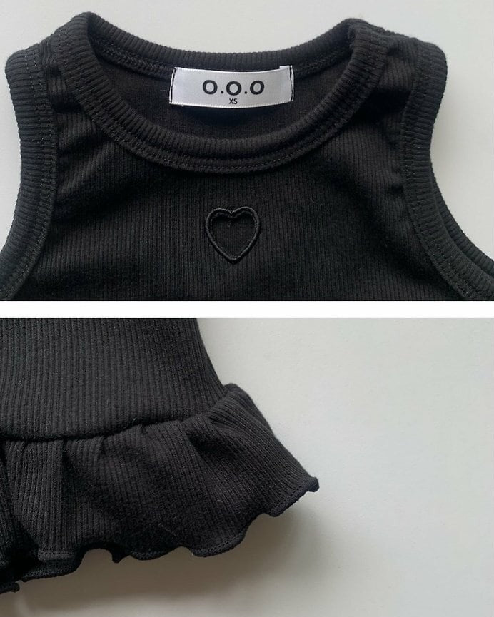[O.O.O]aster vest