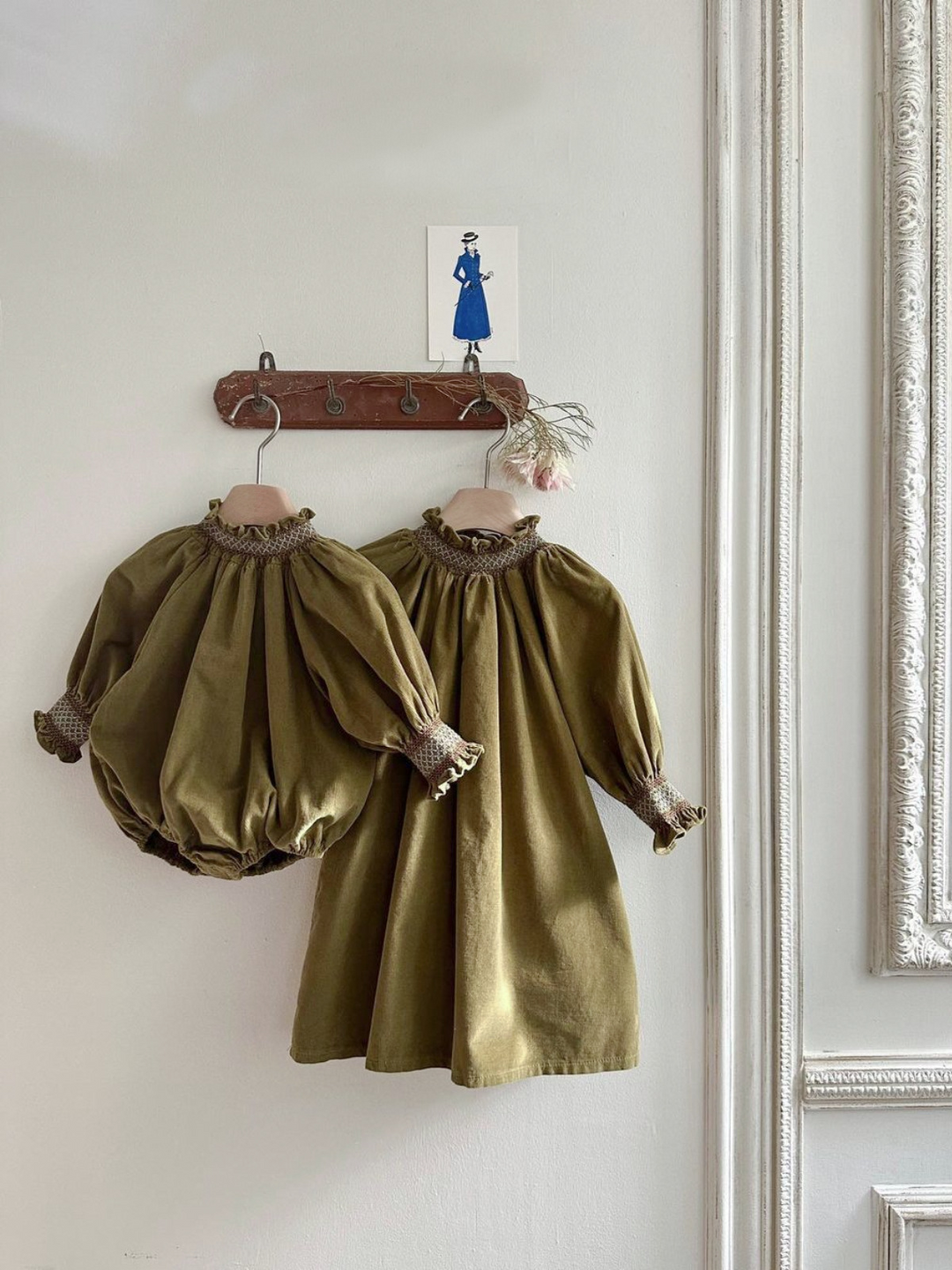 スモッキングピンコーデュロイロンパース