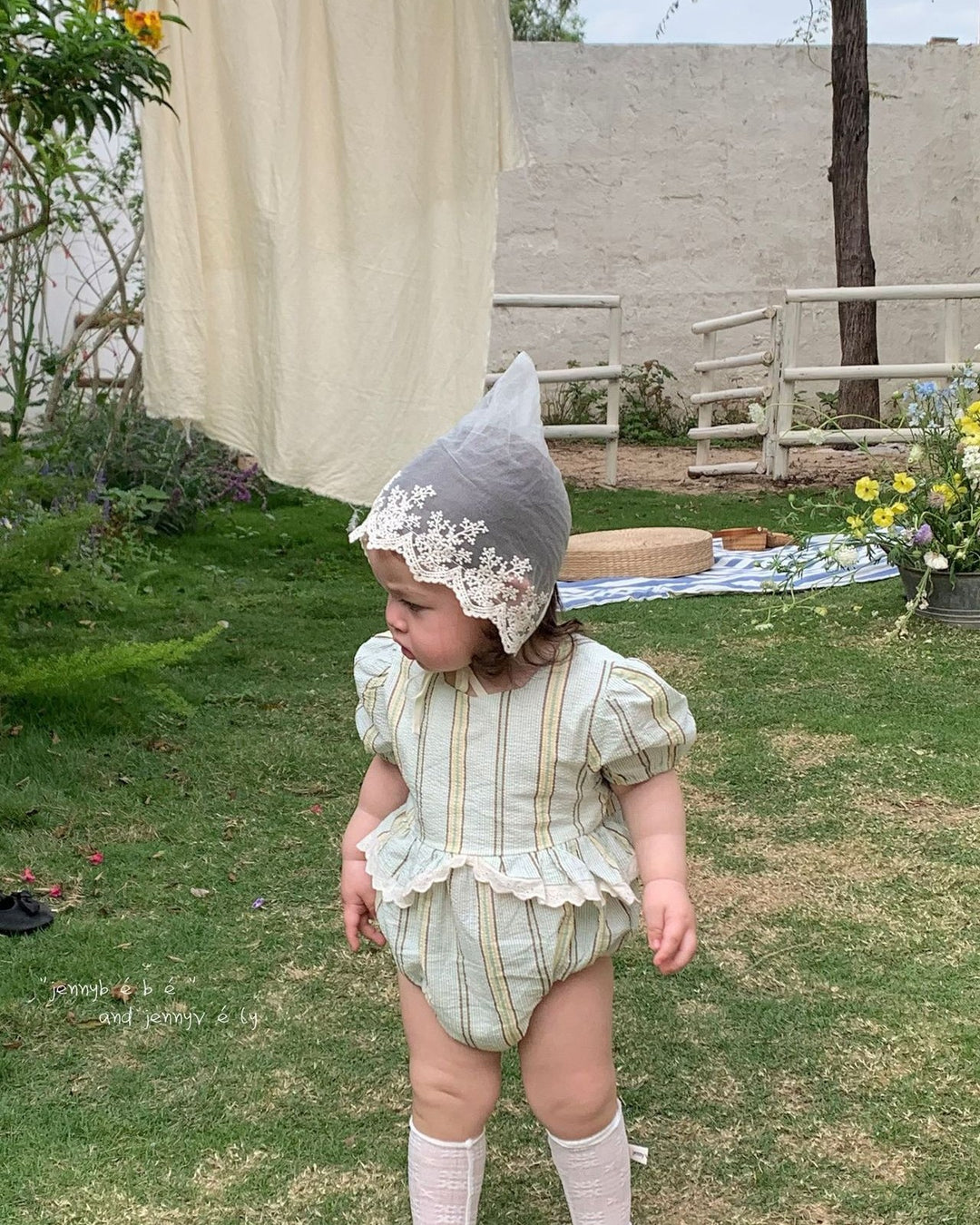 マルチストライプリンクルロンパース