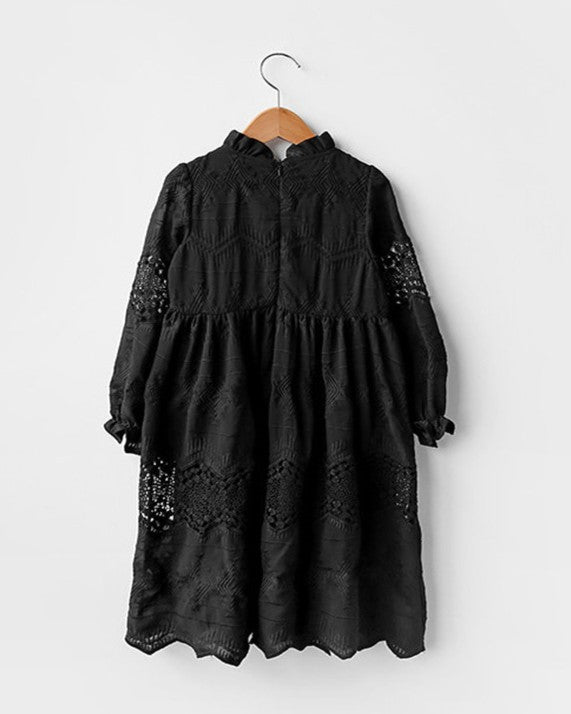 カットワークワンピース