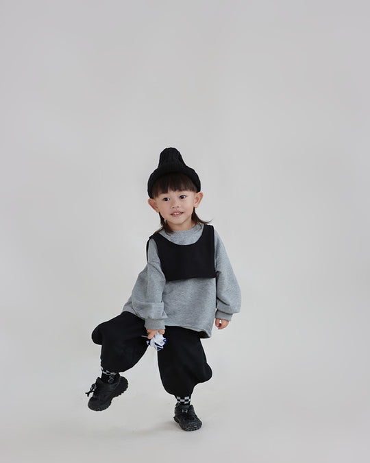 変形スウェットパンツ.