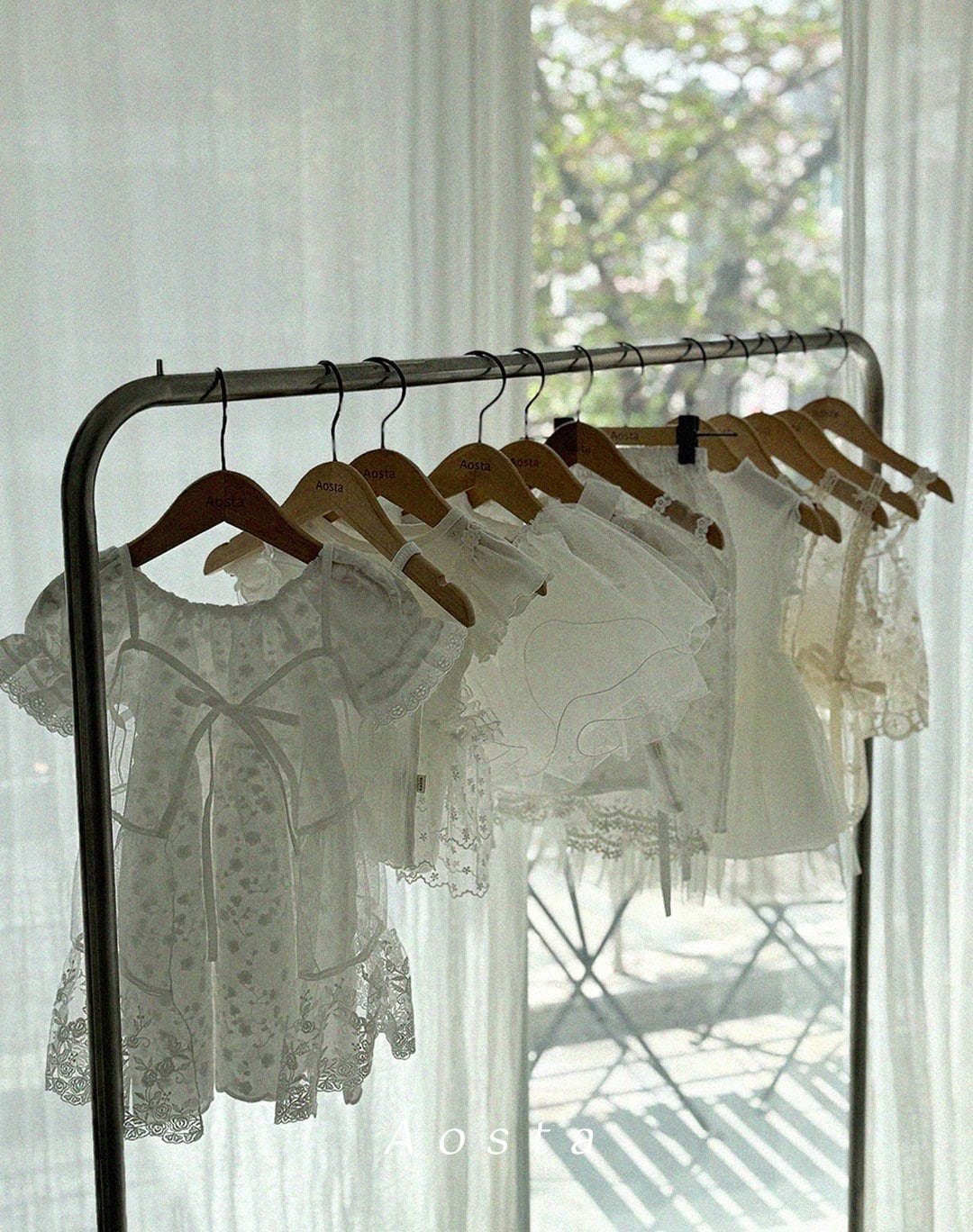 [aosta]lace open dress