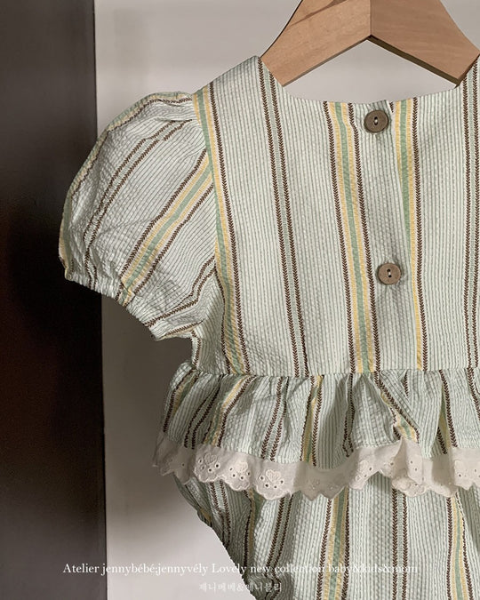 マルチストライプリンクルロンパース