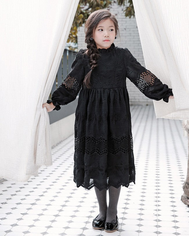 カットワークワンピース