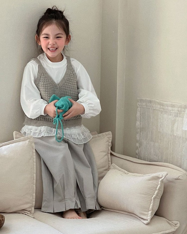 裾タックボリュームパンツ