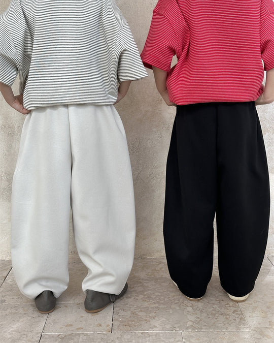 テーパードスウェットパンツ