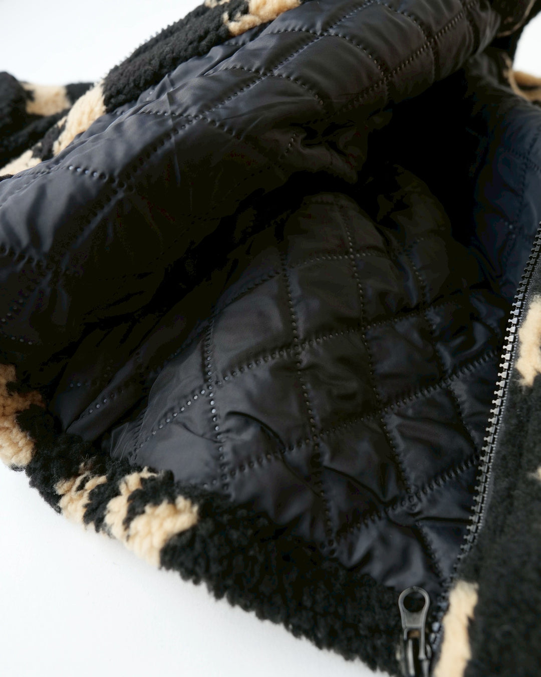 アニマルボアジャケット