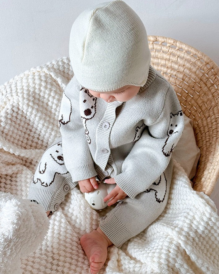 しろくまニットロンパース