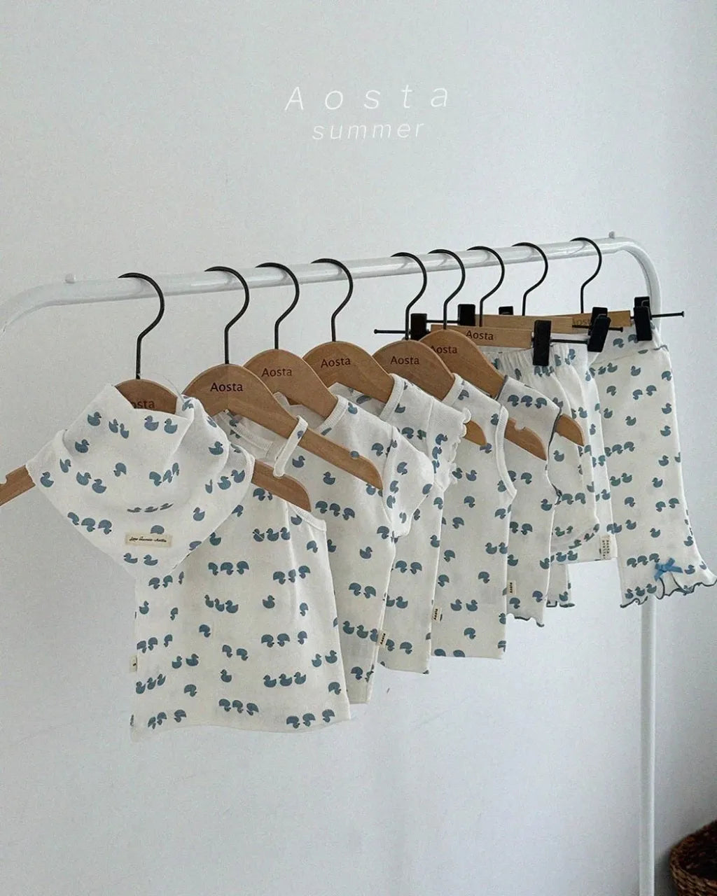 [aosta]lip string camisole