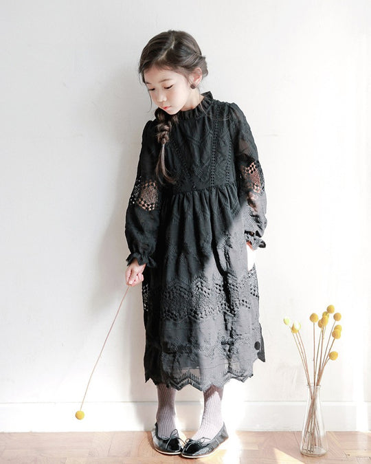 カットワークワンピース