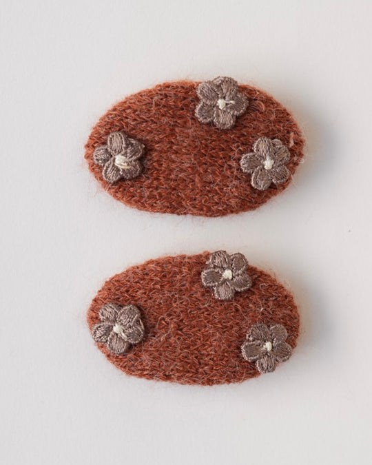 小花ニットパッチンピン