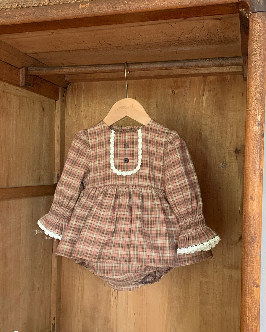 ギャザースリーブチェックロンパース