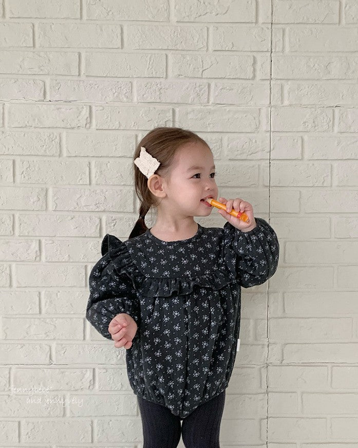 小花柄うす綿入りガーゼロンパース