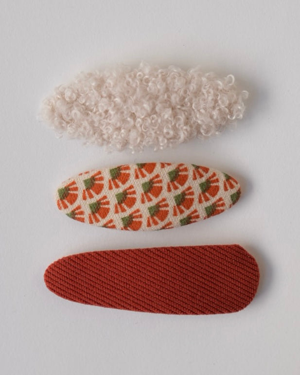 ボア×ファブリックパッチンピン