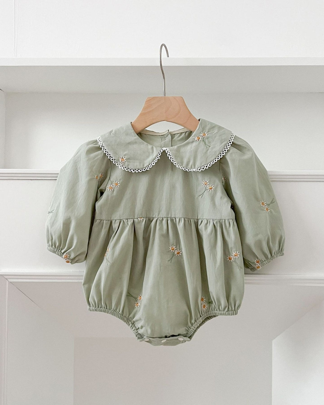 デイジー刺しゅうブラウスロンパース