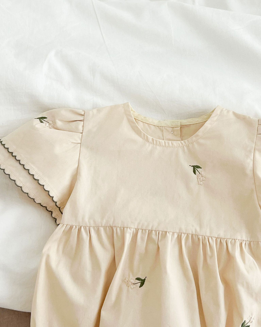 レイヤースリーブブラウスロンパース