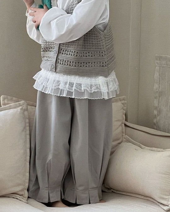 裾タックボリュームパンツ