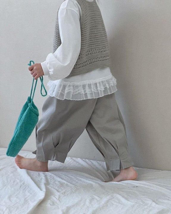 裾タックボリュームパンツ