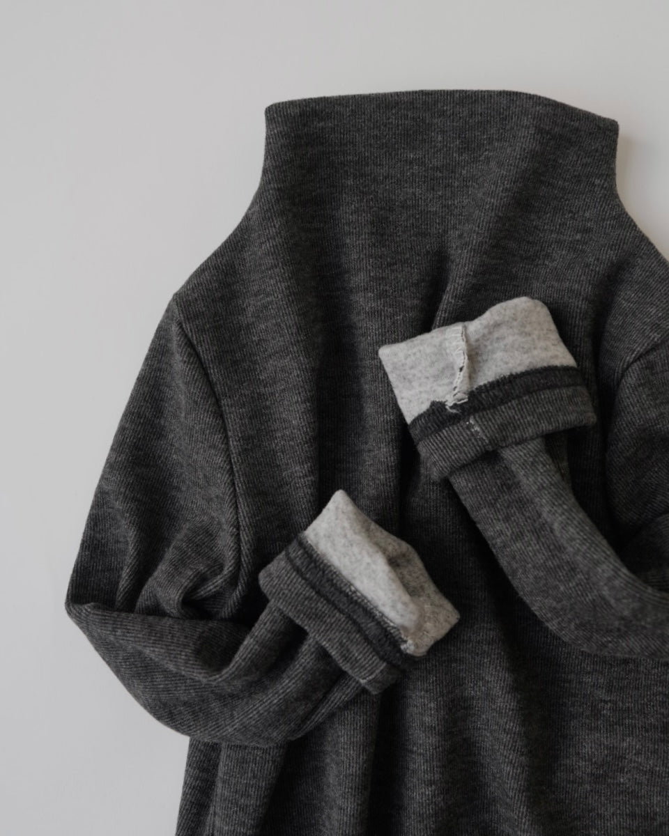 裏起毛モックネックトップス