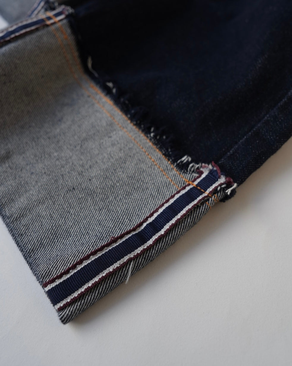 ロールアップインディゴデニム