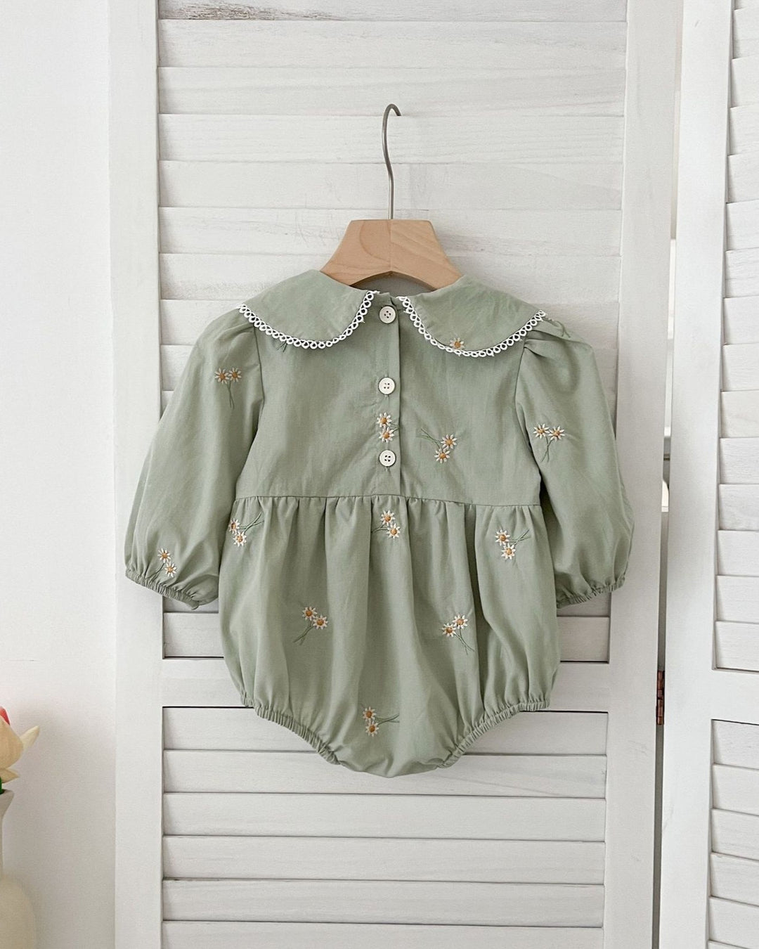 デイジー刺しゅうブラウスロンパース