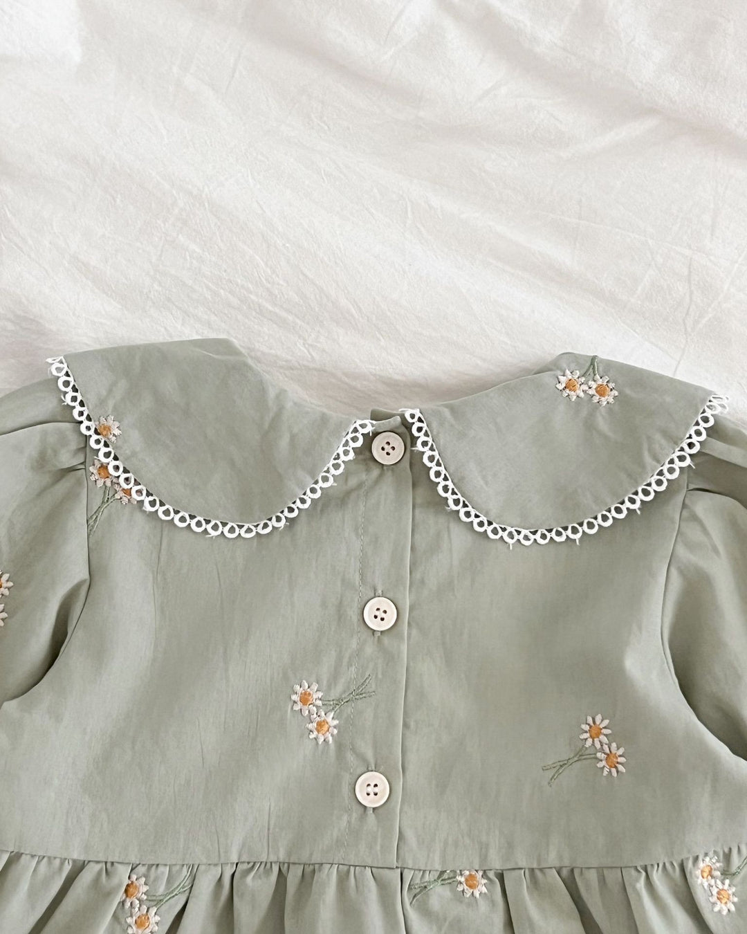 デイジー刺しゅうブラウスロンパース