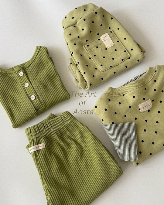 [AOSTA]Dot Tongtong Vest
