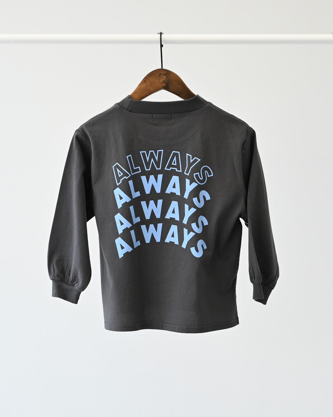 [undeny.]NEVER L/S Tシャツ715402