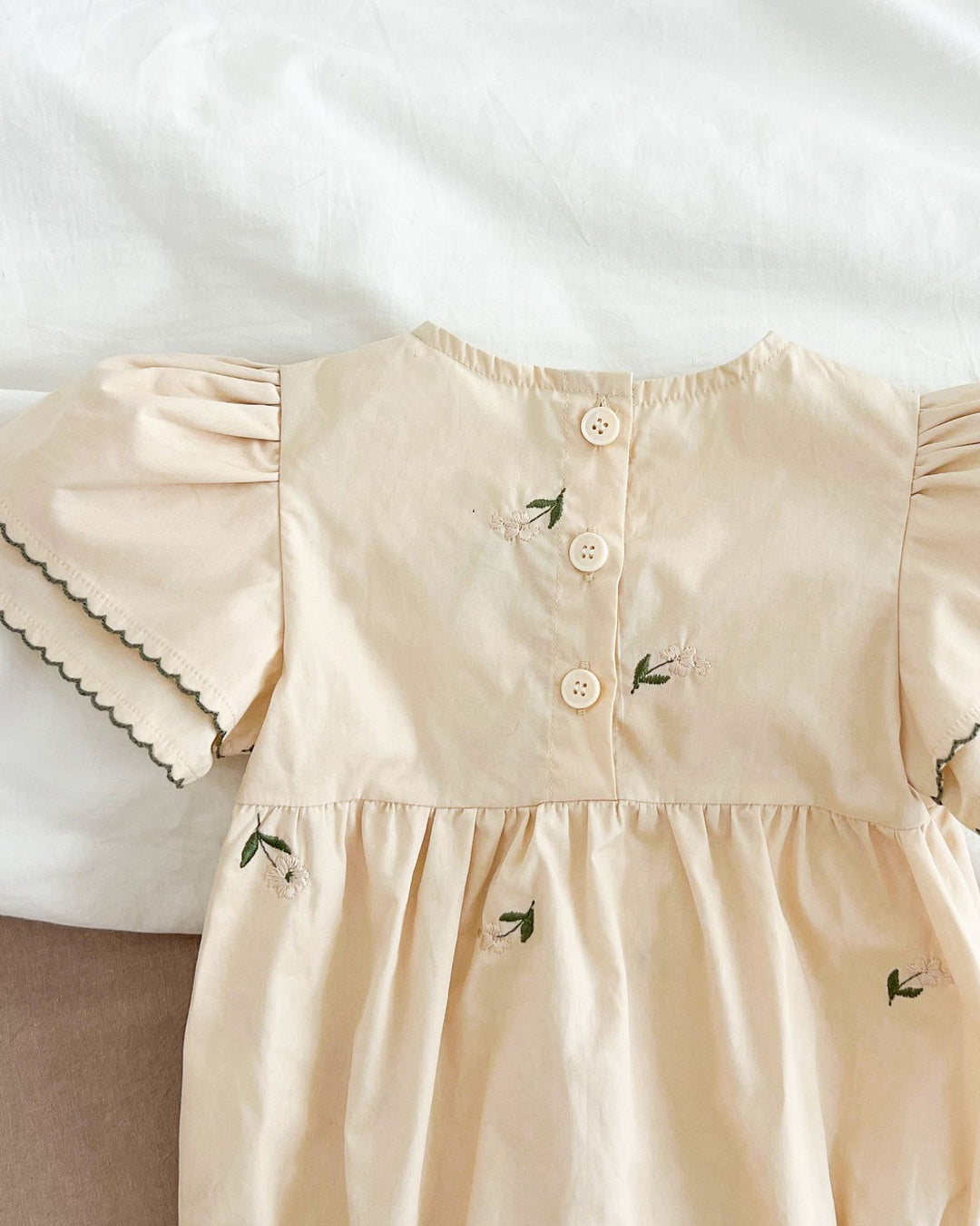 レイヤースリーブブラウスロンパース