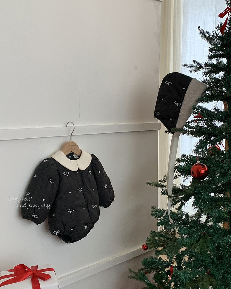 ボンネ付中綿リボンステッチロンパース