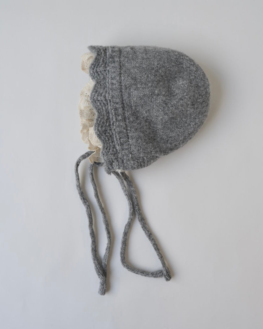 フリルニットボンネ