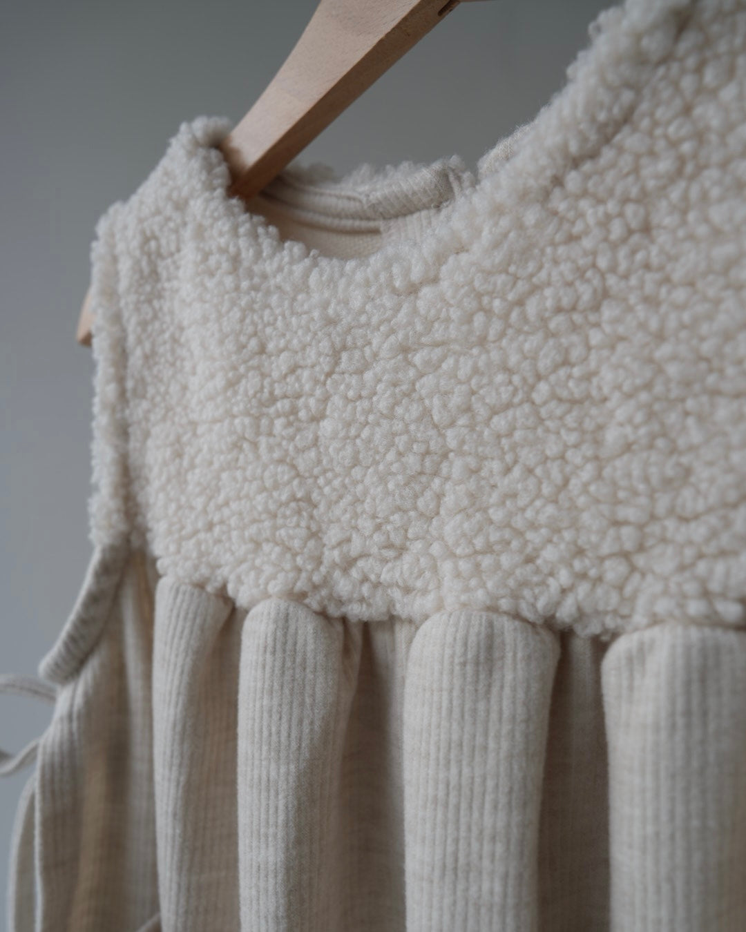 [nunu biel]boa dress