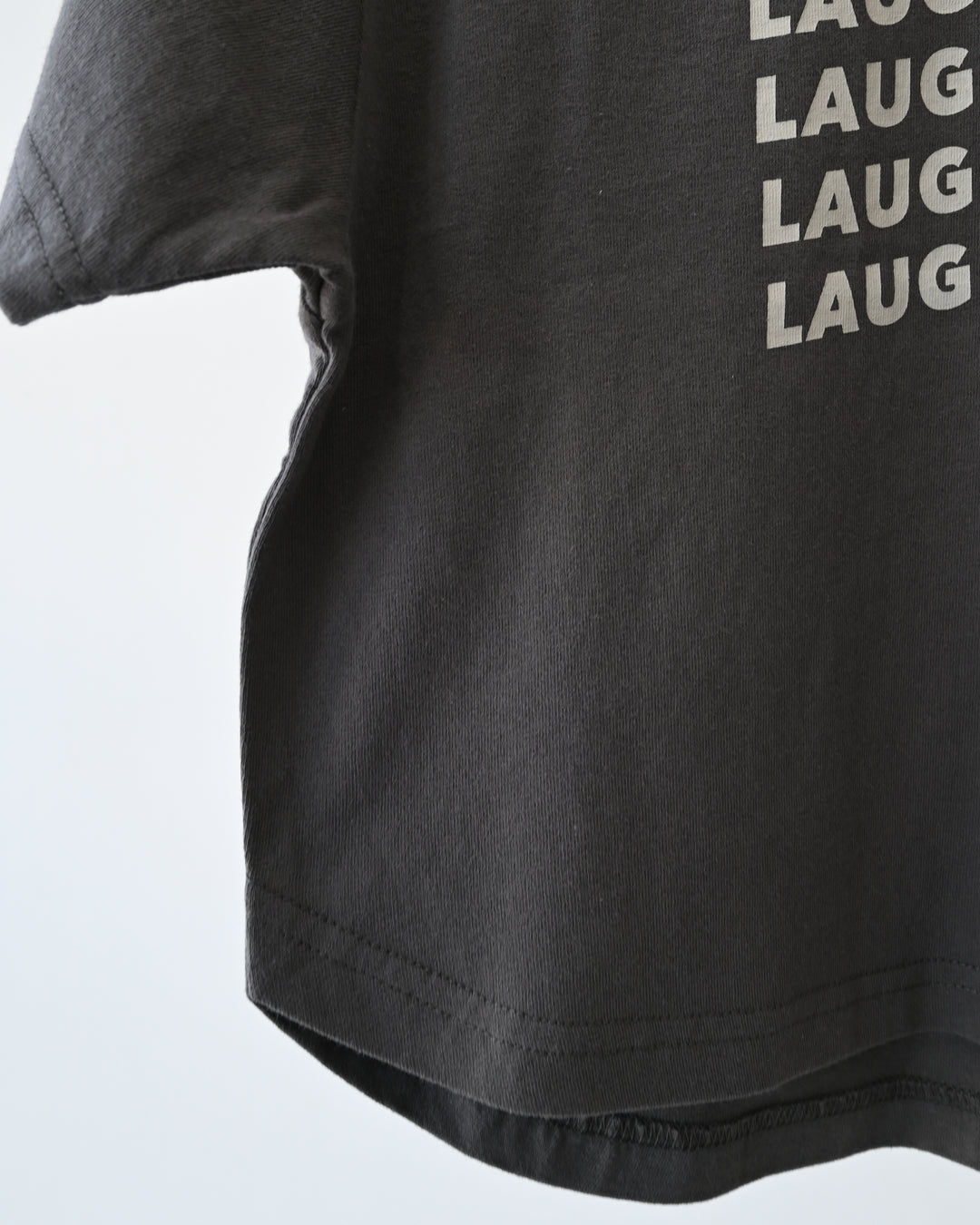 [GENERATOR]LAUGHT Tシャツ906405