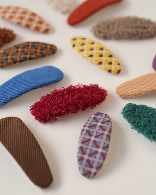 ボア×ファブリックパッチンピン