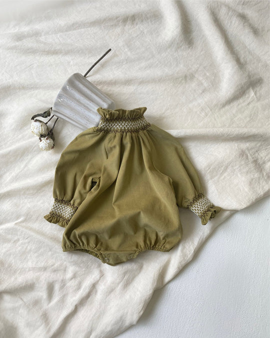 スモッキングピンコーデュロイロンパース