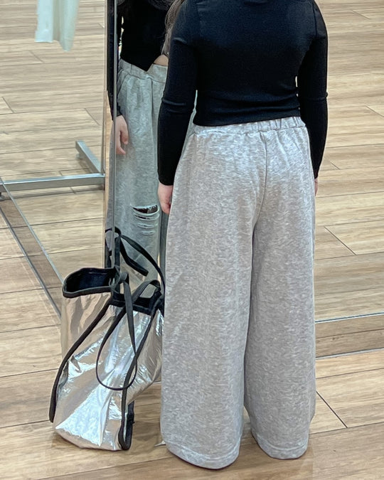 ダメージスウェットパンツ