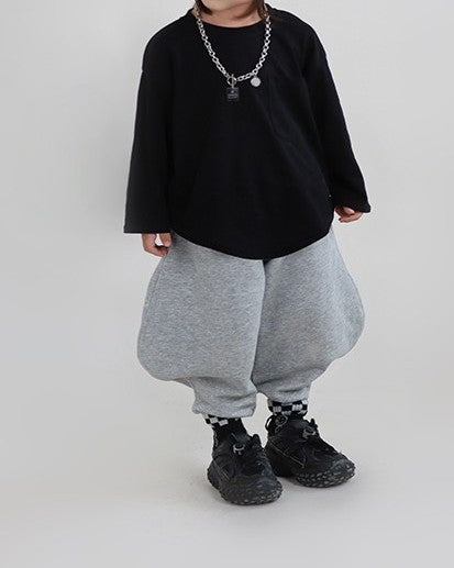 変形スウェットパンツ.