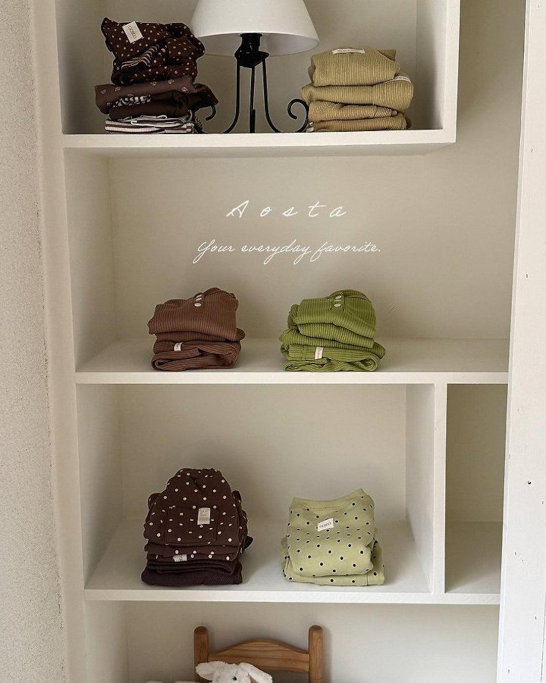 [AOSTA]Dot Tongtong Vest