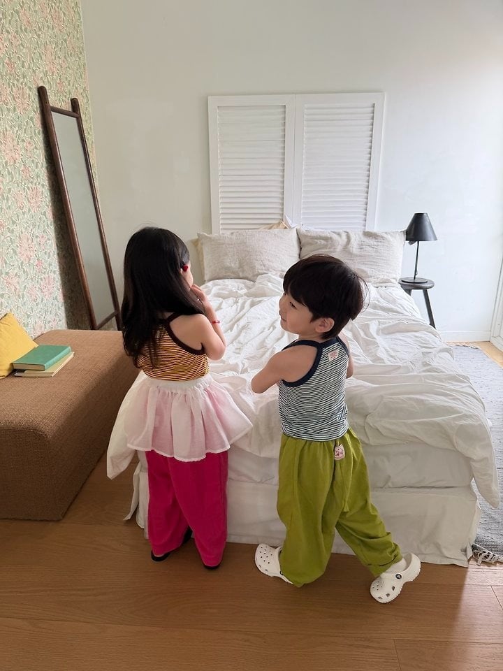 [pie]honeybee striped sleeveless