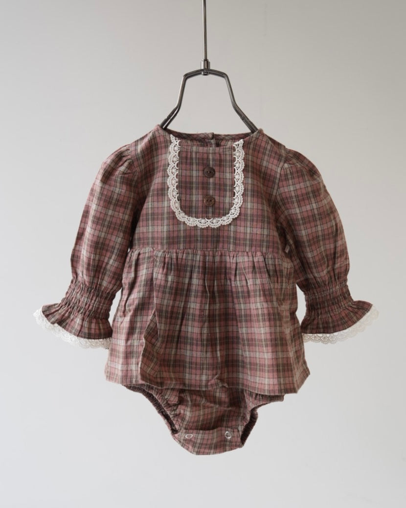 ギャザースリーブチェックロンパース