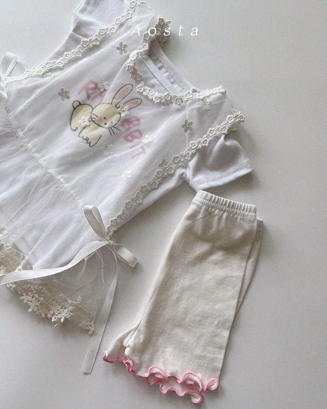 [aosta]lace vest