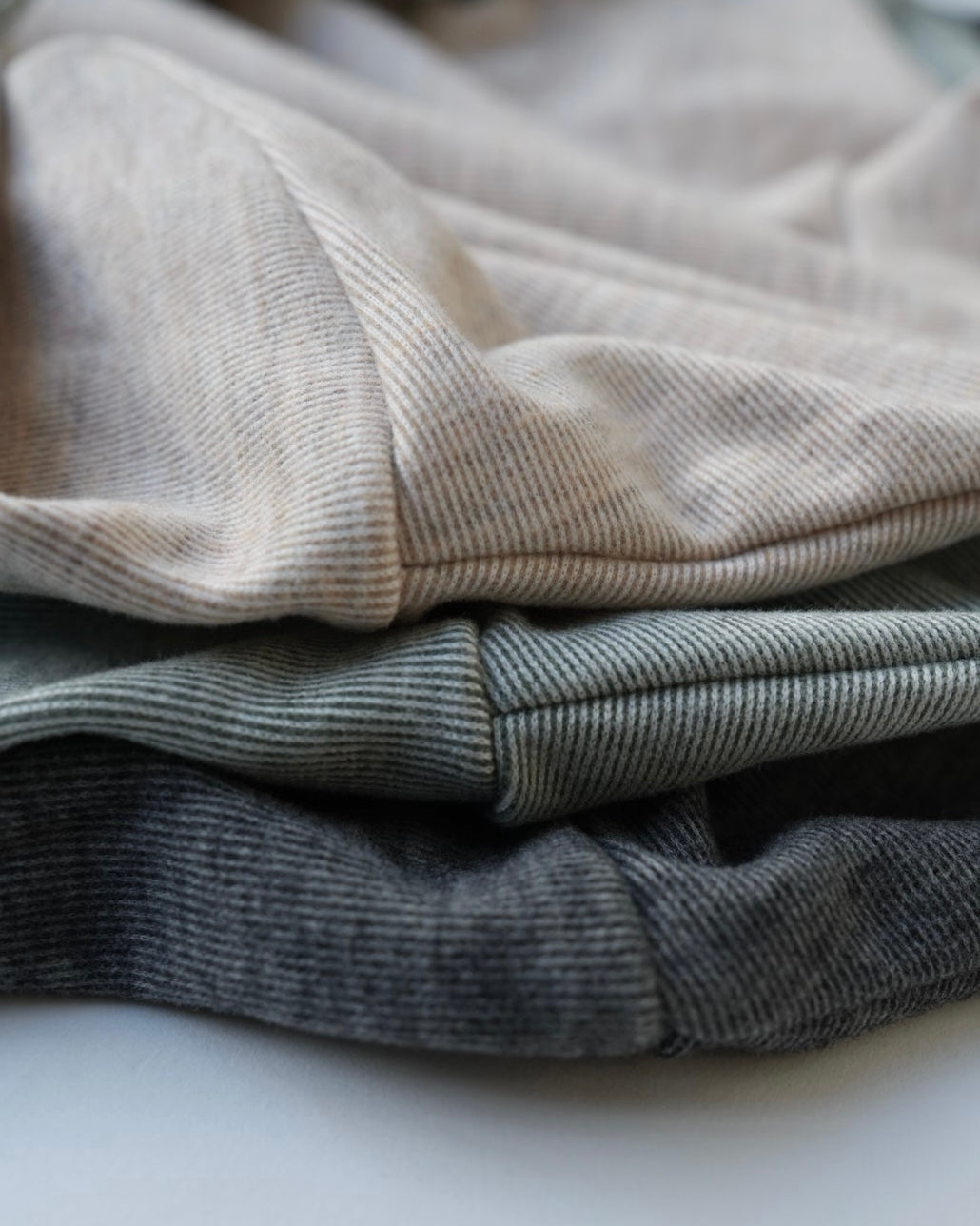 [nunu biel]bland裏起毛モックネック