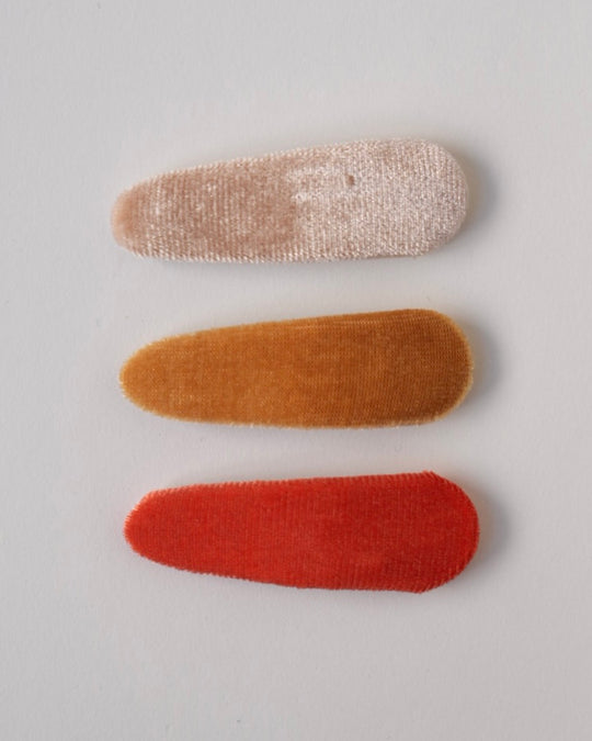 ベロアパッチンピン