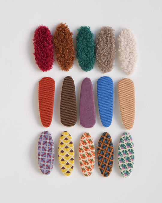 ボア×ファブリックパッチンピン