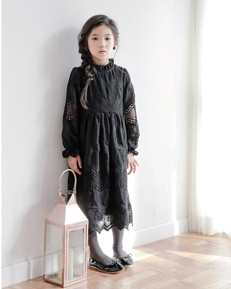 カットワークワンピース